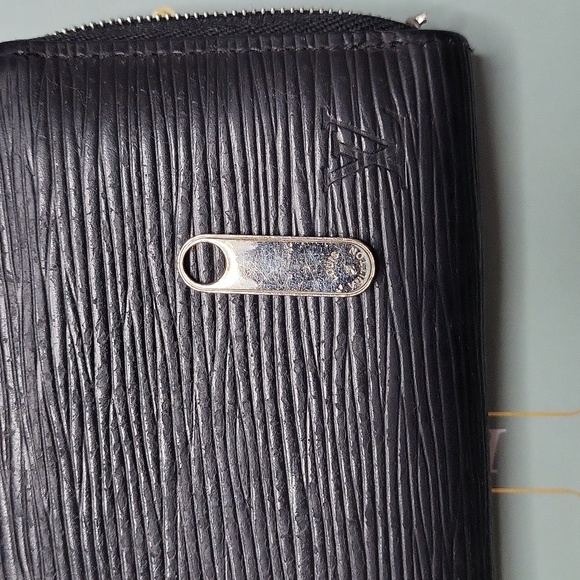 💯 Authentic Louis Vuitton small zippy wallet - Picture 6 of 6